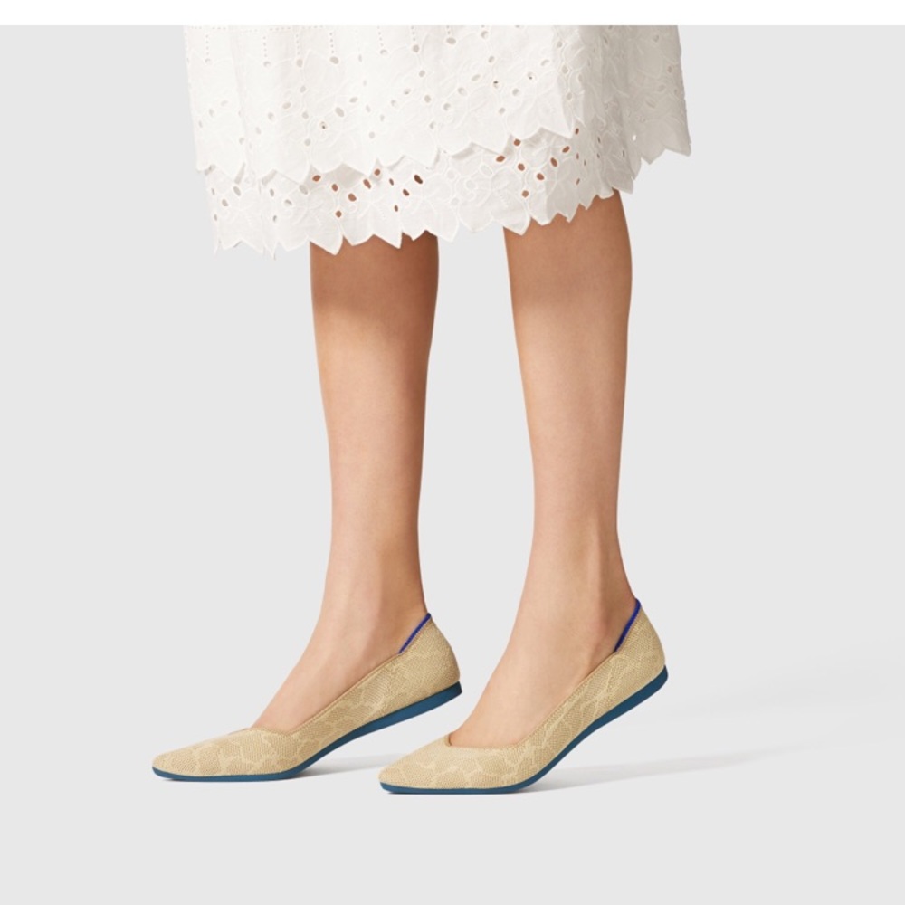 Rothy Sahara Gold Points 8